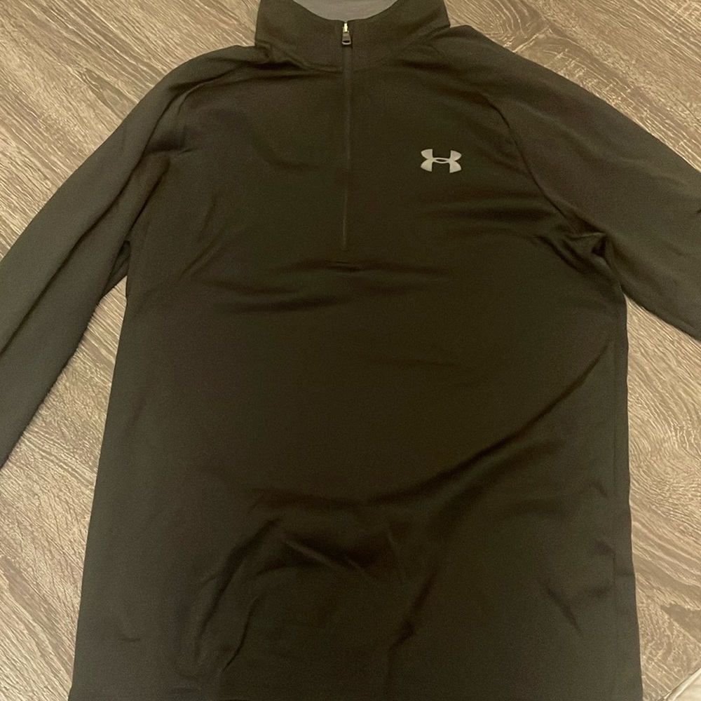 Under Armour thin black quarter zip